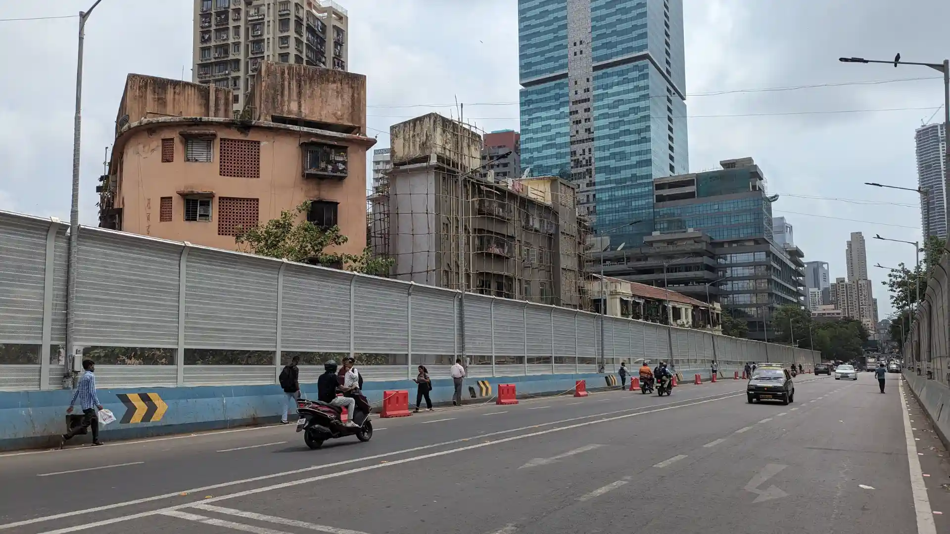 Pinakee Engineers & Developers Delisle Bridge in Lower Parel, Mumbai 2022 (11)